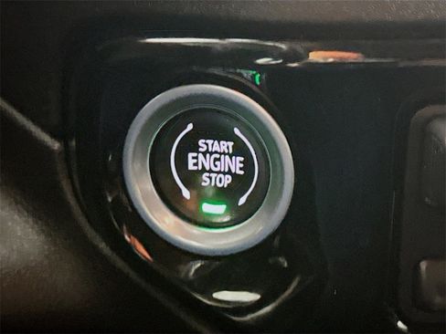 Used 2024 Chevrolet Silverado 2500 LT image 27