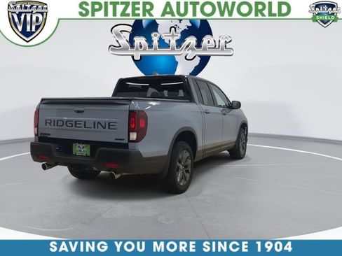 Used 2024 Honda Ridgeline Sport image 9