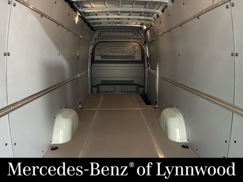New 2026 Mercedes-Benz Sprinter 2500 image 8