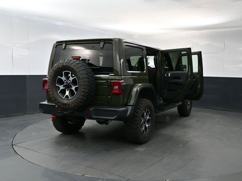 Used 2022 Jeep Wrangler Unlimited Rubicon w/ LED Lighting Group AWD/4WD image 28