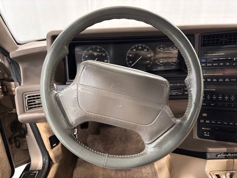 Used 1993 Cadillac Allante image 12