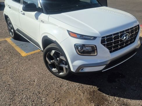 Certified 2026 Hyundai Venue SEL image 2