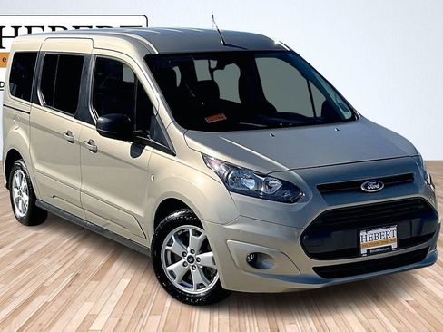 Used 2015 Ford Transit Connect XLT image 2