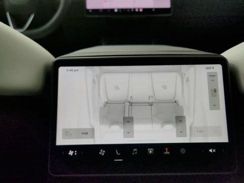 Used 2026 Tesla Model Y 2WD image 55