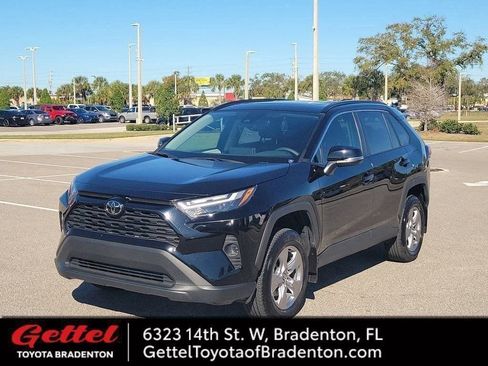 Used 2025 Toyota RAV4 XLE image 38