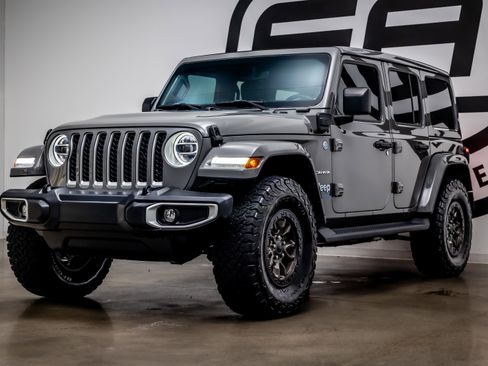 Used 2021 Jeep Wrangler Unlimited Sahara w/ Cold Weather Group AWD/4WD image 30