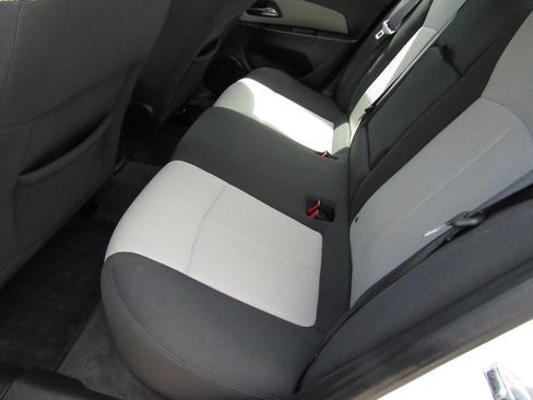 Used 2011 Chevrolet Cruze LS w/ Connectivity Package image 15