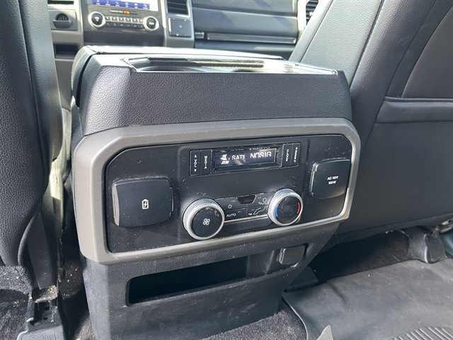 Used 2020 Ford Expedition XLT w/ Equipment Group 202A AWD/4WD image 37