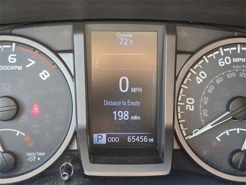 Used 2019 Toyota Tacoma TRD Off-Road image 20