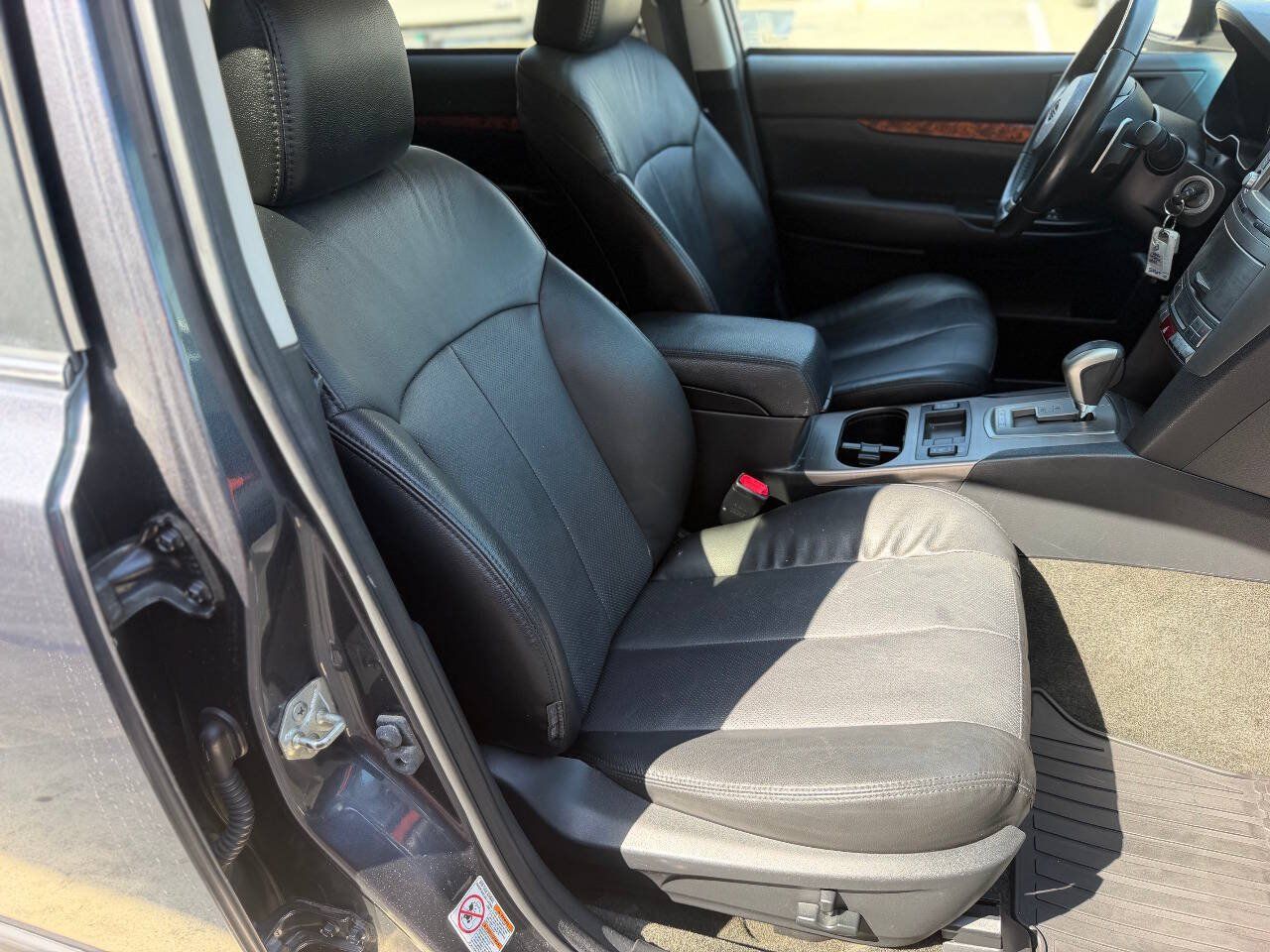 Used 2012 Subaru Outback 2.5i Limited AWD/4WD image 16
