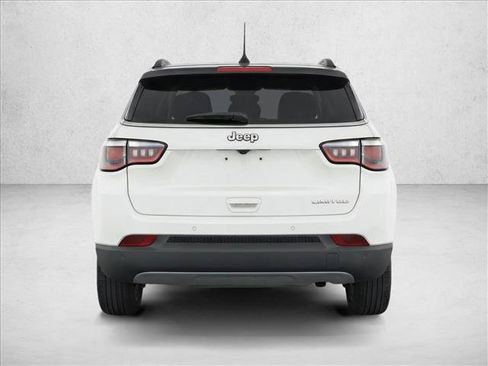 Used 2019 Jeep Compass Limited w/ Advanced Safety Group FWD image 6