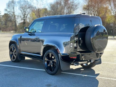 Used 2024 Land Rover Defender 90 V8 AWD/4WD image 4