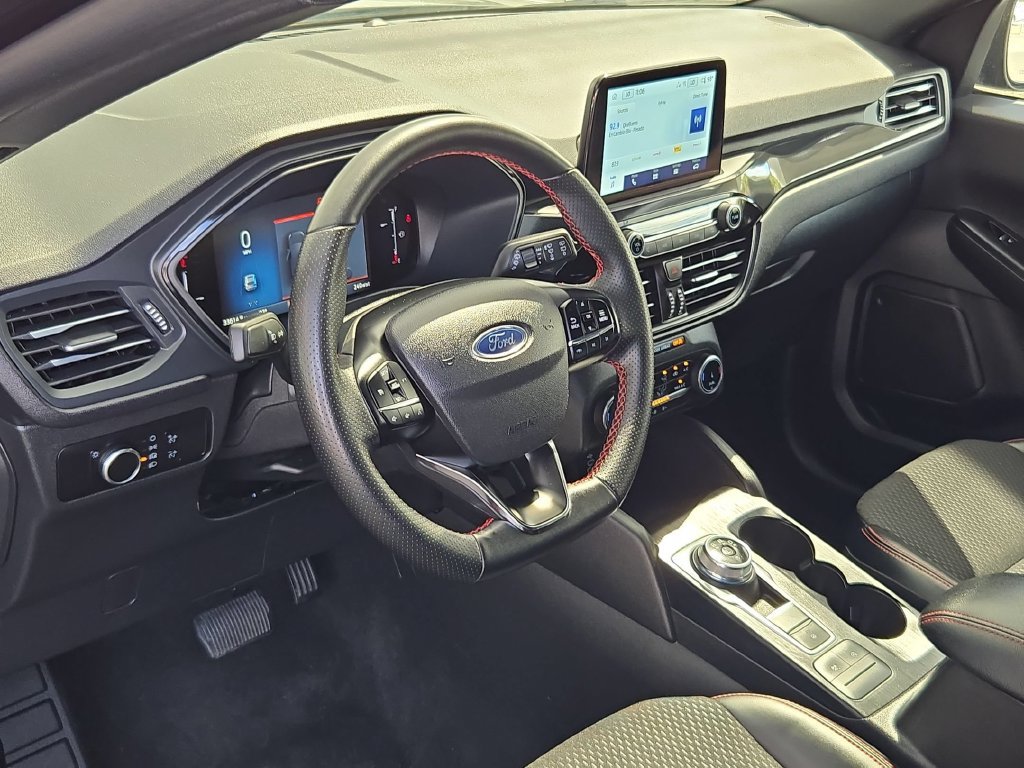 Used 2025 Ford Escape ST-Line AWD/4WD image 13