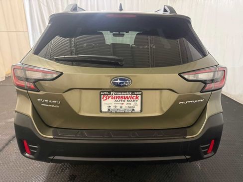 Used 2021 Subaru Outback Premium image 16