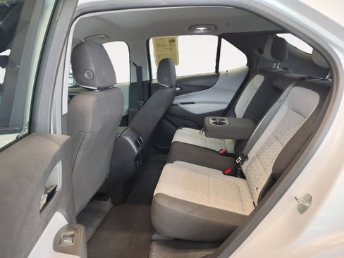 Used 2024 Chevrolet Equinox LS FWD image 23