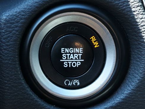 Used 2018 Dodge Durango R/T w/ Technology Group image 58