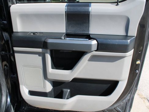 Used 2017 Ford F150 XLT w/ Equipment Group 301A Mid AWD/4WD image 9