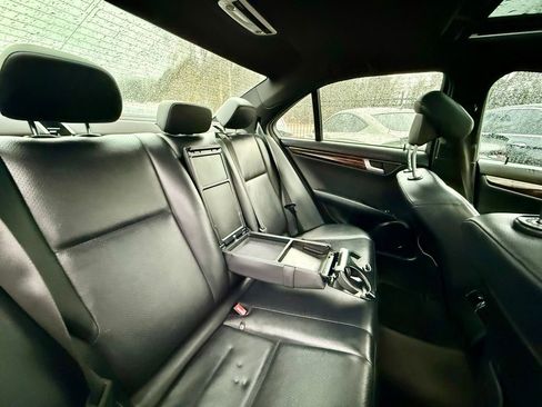 Used 2012 Mercedes-Benz C 250 Sedan image 27