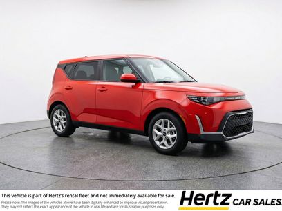 Used 2025 Kia Soul LX w/ LX Technology Package