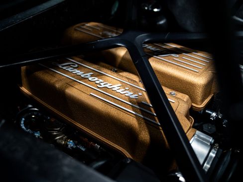 Used 2018 Lamborghini Huracan Performante image 41