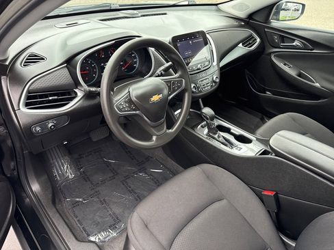 Used 2024 Chevrolet Malibu LT image 19