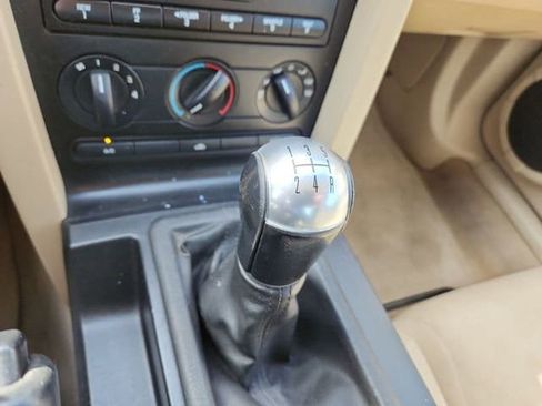 Used 2006 Ford Mustang Coupe image 14