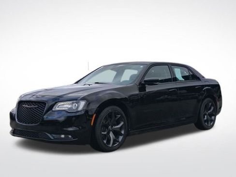 Used 2021 Chrysler 300 S image 14