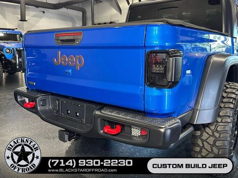 Used 2021 Jeep Gladiator Rubicon w/ Cold Weather Group AWD/4WD image 16