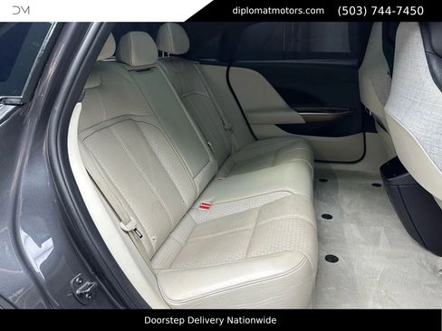 Used 2022 Lucid Air Grand Touring image 20