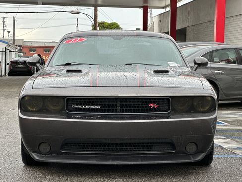 Used 2013 Dodge Challenger R/T w/ Blacktop Pkg RWD image 9