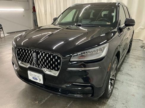 Used 2023 Lincoln Aviator Grand Touring w/ Equipment Group 301A AWD/4WD image 7