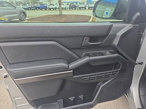 Used 2025 Toyota 4Runner SR5 image 12