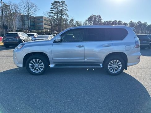 Used 2015 Lexus GX 460 image 5