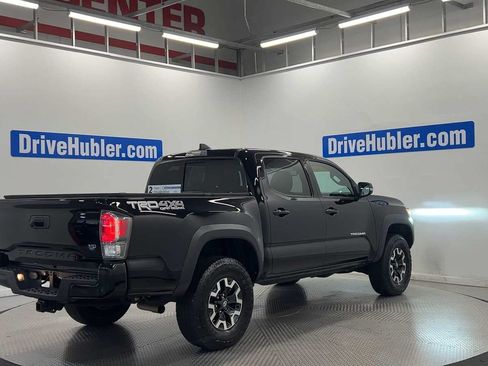 Used 2023 Toyota Tacoma TRD Off-Road w/ Advanced Technology Package AWD/4WD image 8