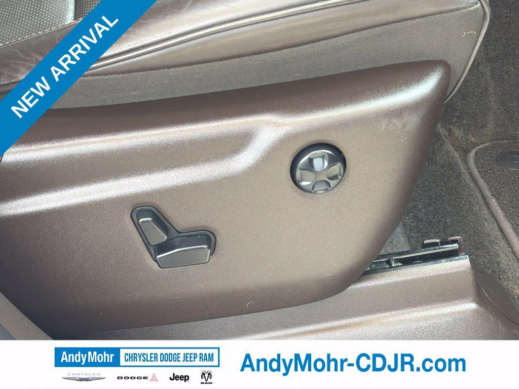 Used 2016 Jeep Grand Cherokee Summit AWD/4WD image 27