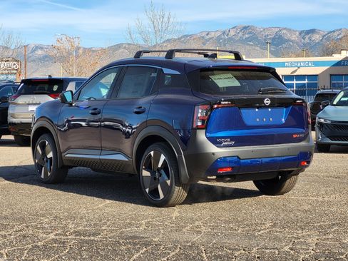 New 2026 Nissan Kicks SR AWD/4WD image 4