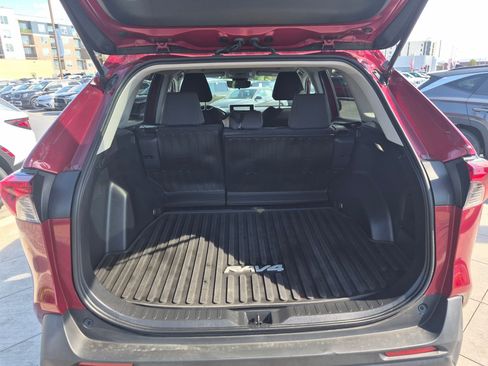 Used 2024 Toyota RAV4 LE AWD/4WD image 27