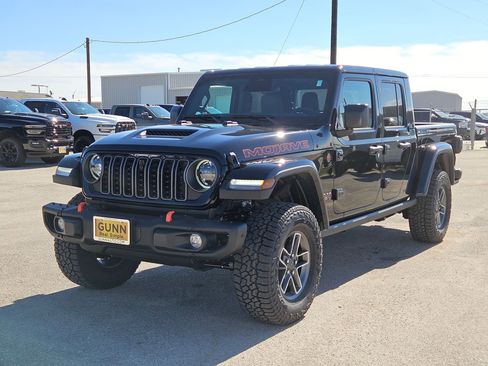 New 2026 Jeep Gladiator Mojave image 7