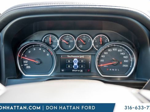 Used 2019 Chevrolet Silverado 1500 LTZ w/ LTZ Convenience Package AWD/4WD image 7