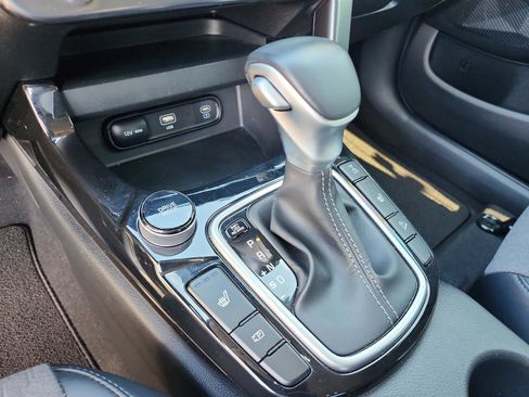 Certified 2024 Kia Seltos S image 18