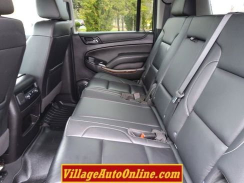 Used 2020 Chevrolet Suburban LT image 26