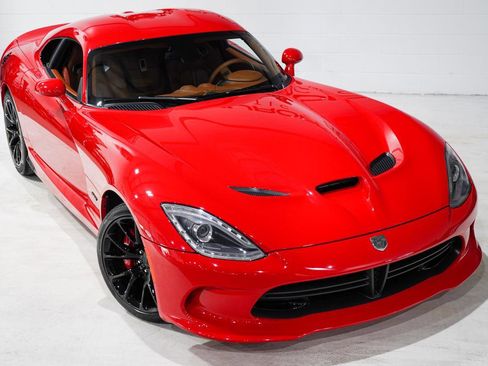 Used 2013 SRT Viper GTS w/ GTS Laguna Interior Pkg image 26