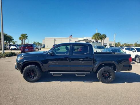 Used 2022 Toyota Tacoma SR5 image 8