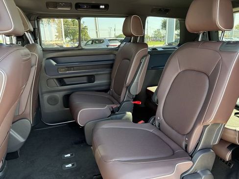 New 2025 Volkswagen ID. Buzz Pro S Plus image 18