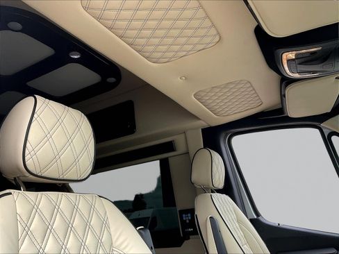 Used 2022 Mercedes-Benz Sprinter 2500 image 25