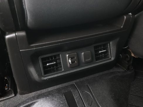 Used 2019 Chevrolet Silverado 1500 LT w/ All-Star Edition RWD image 12