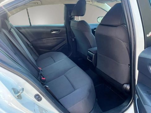 Used 2020 Toyota Corolla LE FWD image 30