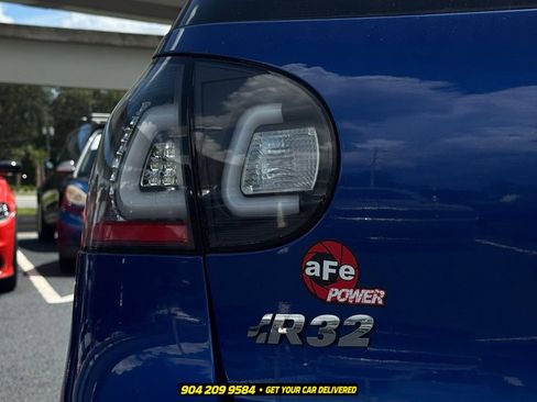 Used 2008 Volkswagen R32 AWD/4WD image 10