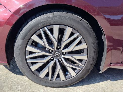 Used 2023 Nissan Altima 2.5 SV image 10