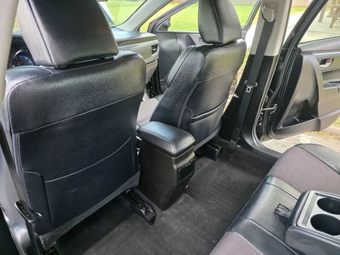 Used 2016 Toyota Corolla S FWD image 18